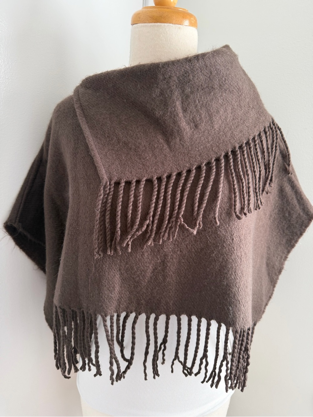 House of Harlow 1960 Brown Fringe Poncho
